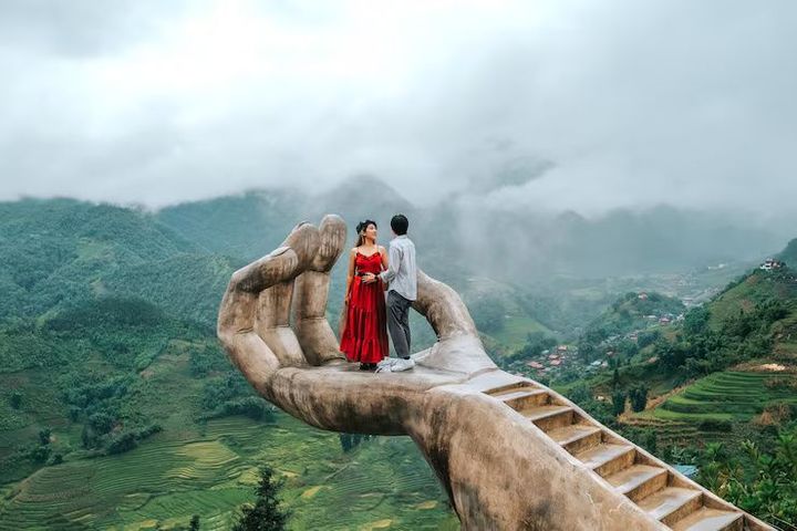 Vietnam Travel Guide: Top Destinations, Culture & Scenic Experiences