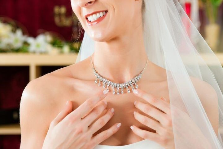 Explore Diamond Jewelry: Designs, Craftsmanship & Modern Luxury Trends