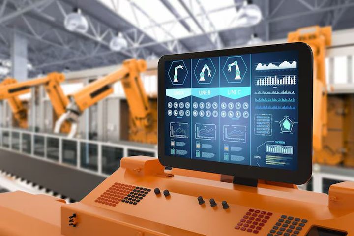 Industrial IoT Explained: Connected Manufacturing Technologies, Smart Factory Systems and Industrial Applications