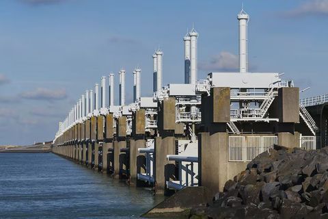 Explained: Hydro Power Generation Systems, Turbine Technologies and Industrial Energy Applications